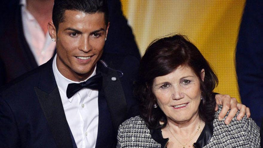 Cristiano y su madre, Dolores Aveiro.