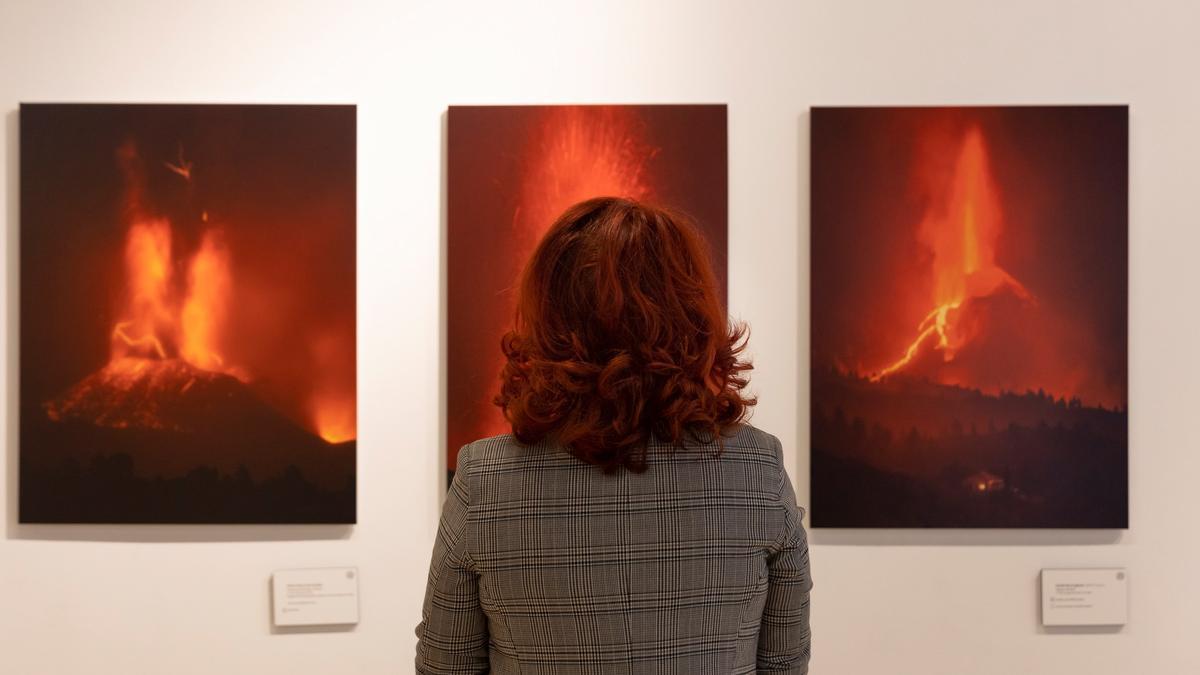 33 fotógrafos rescatan la belleza del volcán para ayudar a quienes lo sufren