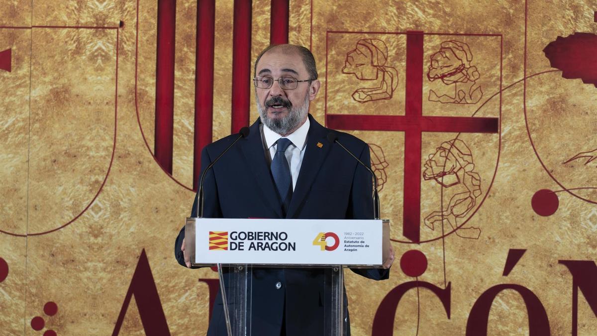 El presidente Javier Lamban, durante el acto Institucional del Día de San Jorge celebrado este jueves en la iglesia de San Pedro en Teruel