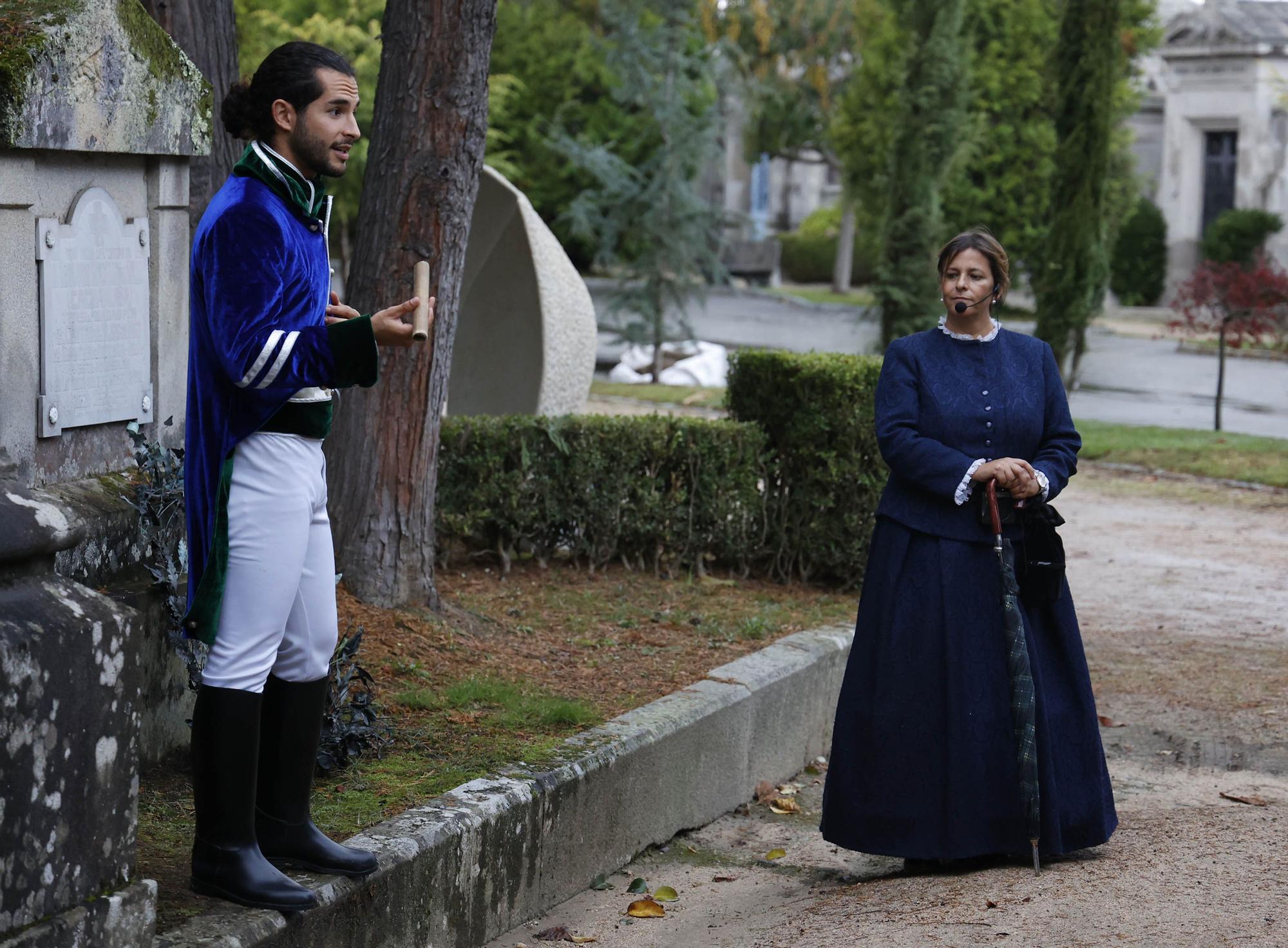 Recorremos el cementerio de Pereiró con Cachamuiña, Concepción Arenal e Irene Ceballos