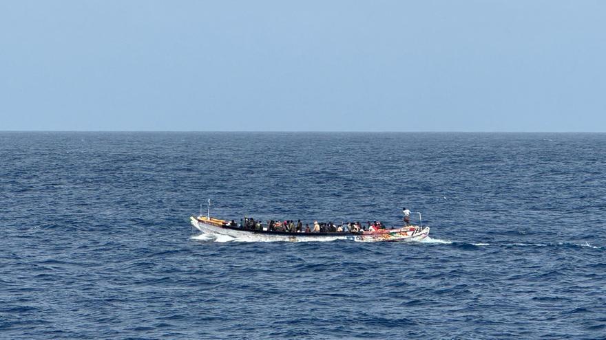 CANARIAS.-Senegal intercepta una embarcación con 164 migrantes al sur de las costas de Dakar