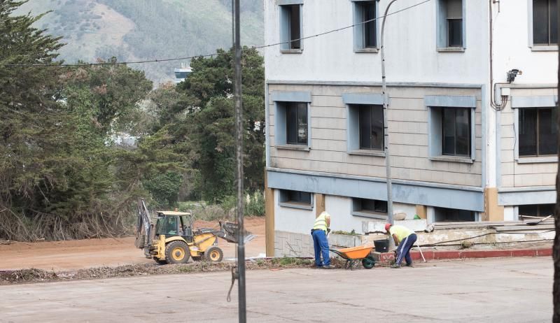 Movimientos de tierra en el destacamento de Las Raíces