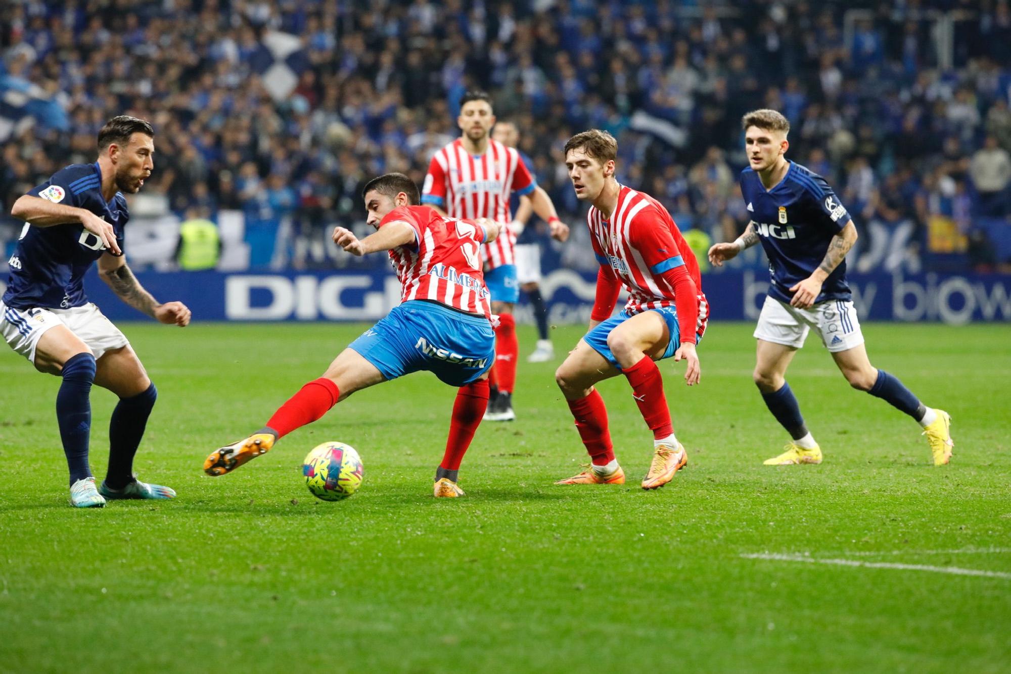 En imágenes: así se vivió el derbi en el Tartiere