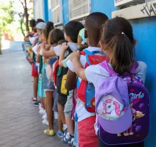 Las escuelas católicas piden rectificar al conseller: "¿Qué ejemplo dan los colegios a los niños si no aceptan gente de fuera?"