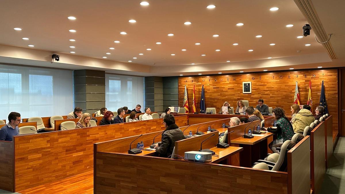 El pleno del Ayuntamiento de Torrent aprueba el plan.