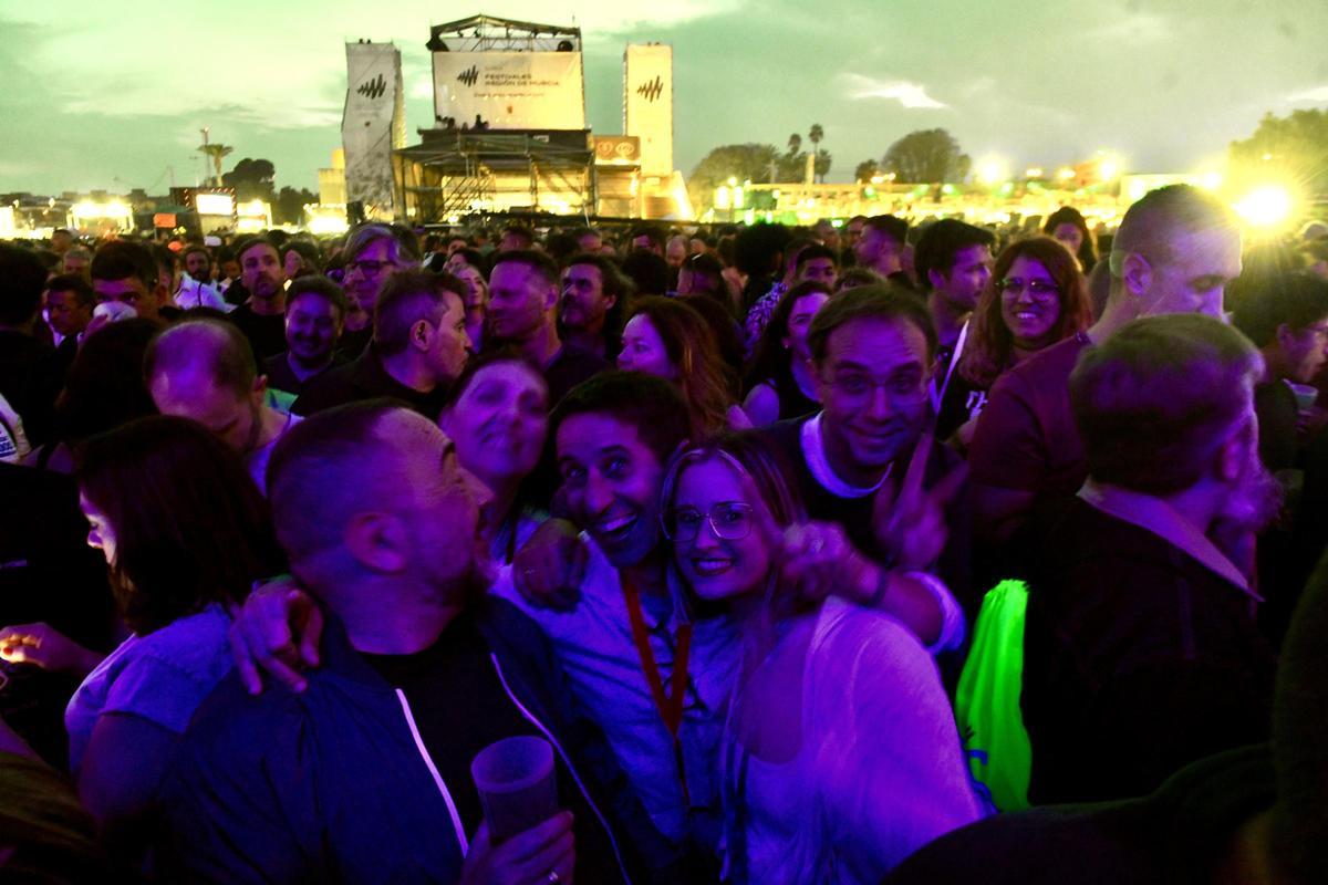 Todas las imágenes de la actuación de Bloc Party en el Warm Up