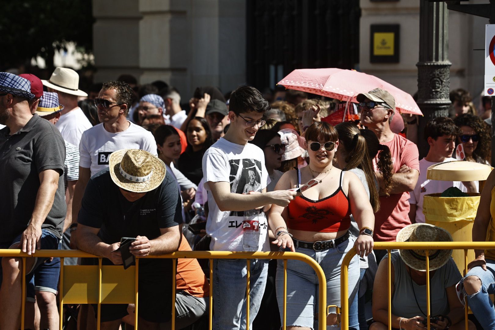 Búscate en la mascletà de hoy, 15 de marzo