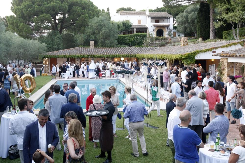 La finca de la família Sentís va acollir la recepció prèvia a la Cantada d'Havaneres de Calella