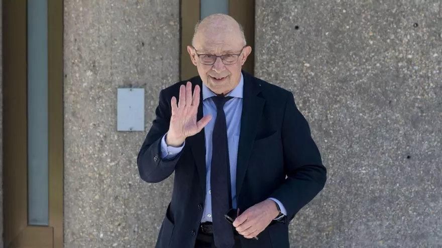 Hacienda remitió información &quot;incompleta&quot; al juez que investiga a Montoro por amañar leyes a favor de empresas privadas