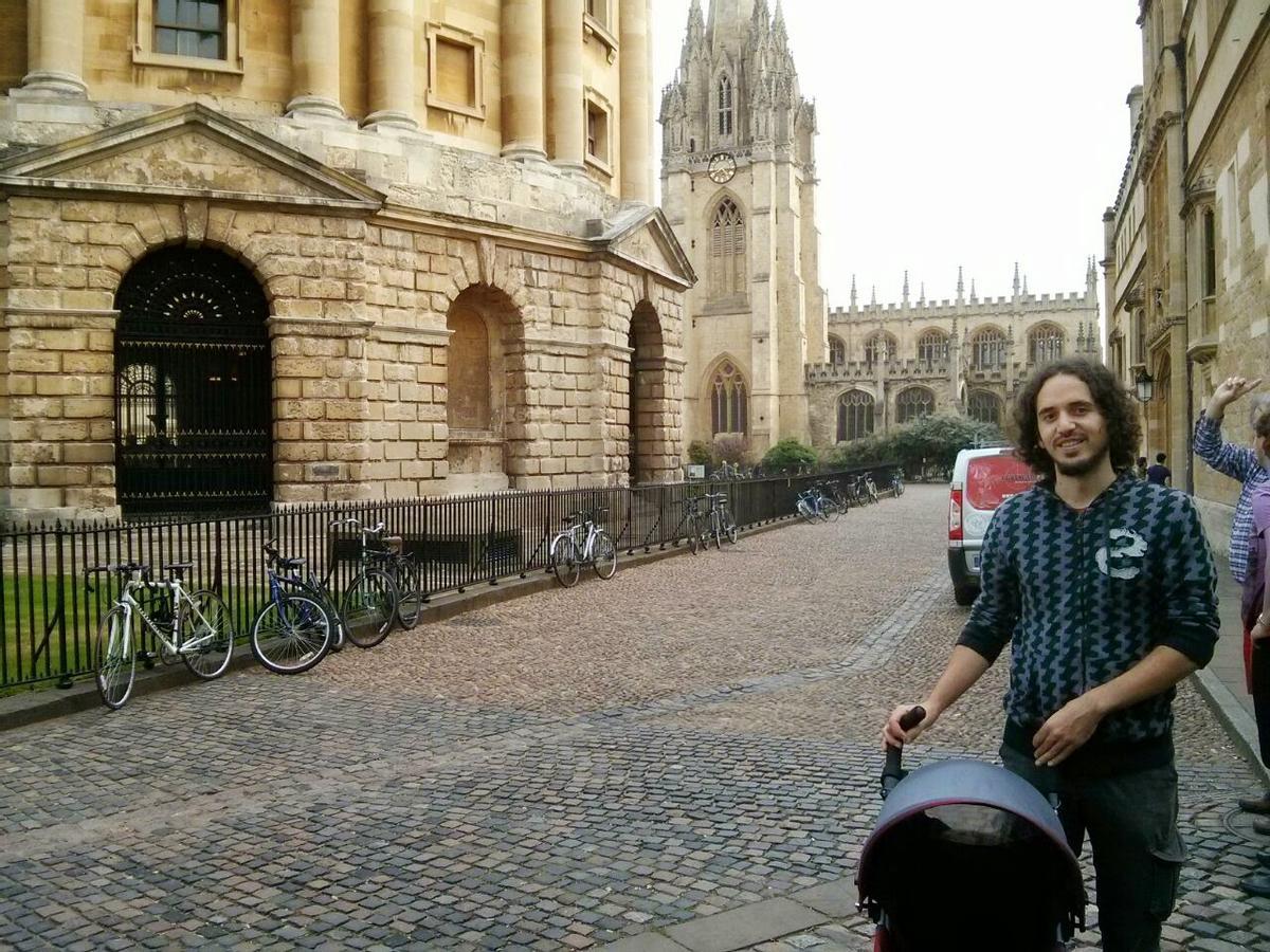 Jesús Campos, químico sevillano galardonado con el Premio Nacional de Investigación para Jóvenes 2025, en su etapa en la Universidad de Oxford