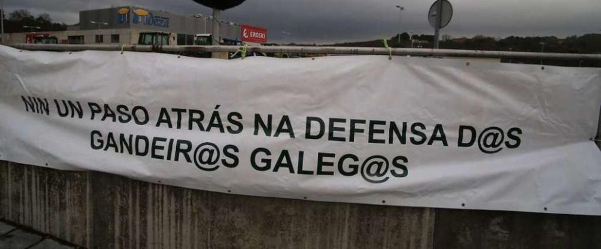 Los ganaderos negocian de forma directa con Eroski por un precio digno de la leche