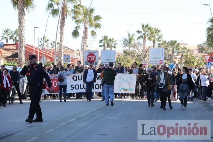 Los Alcázares se echa a la calle para exigir soluciones a las inundaciones