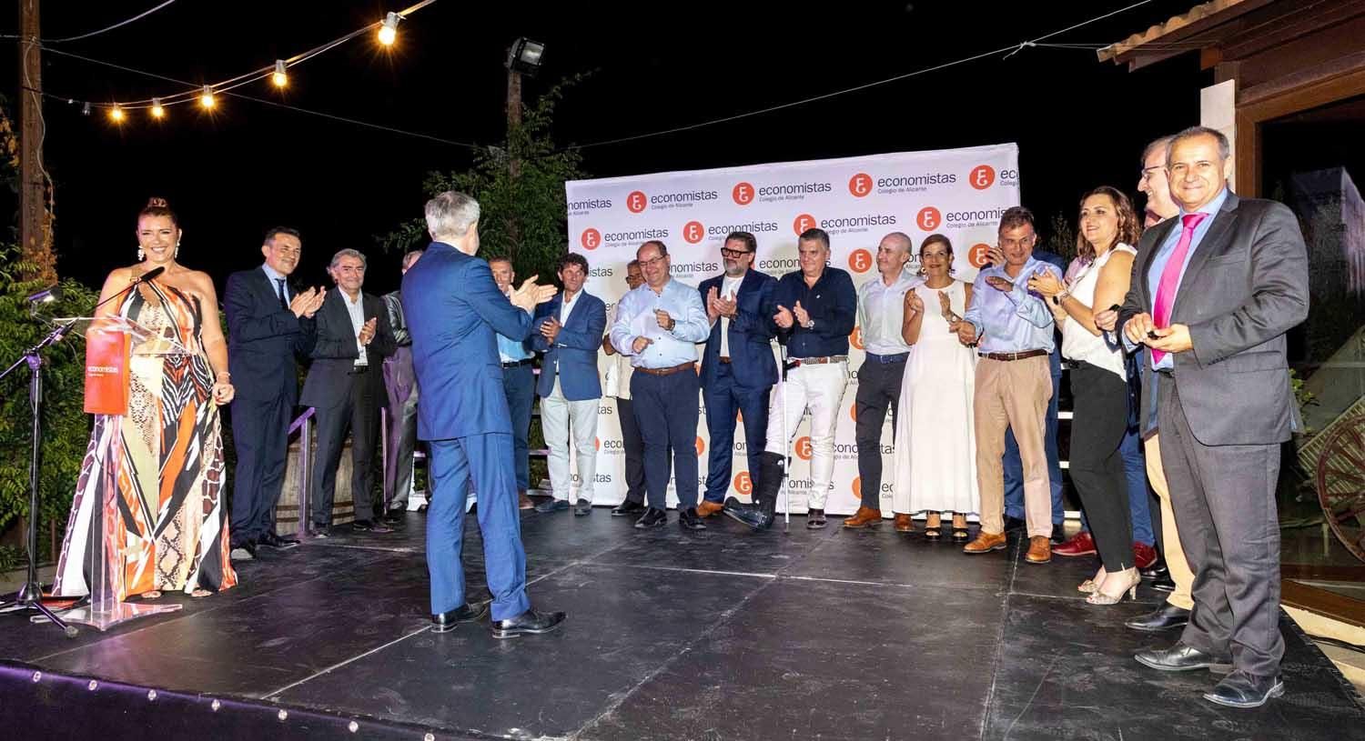 Los Economistas de Alicante celebran su cena anual en honor a su patrón