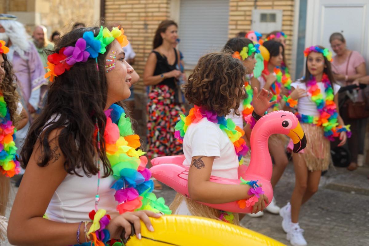 GALERÍA| Coreses es una fiesta con sus peñas y carrozas