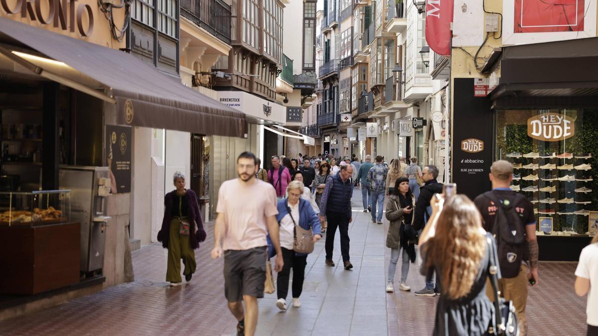 Sant Miquel es uno de los ejes comerciales con los alquileres más elevados.