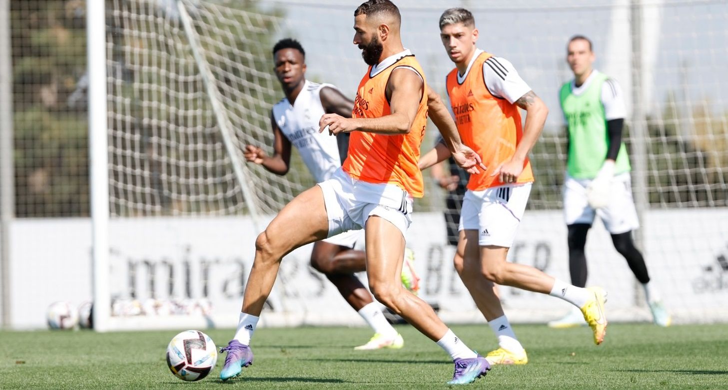 Benzema, durante un entrenamiento del Real Madrid esta semana.