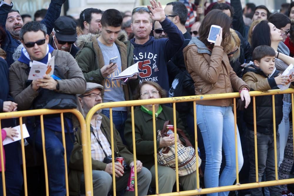 Búscate en la mascletà del 12 de marzo