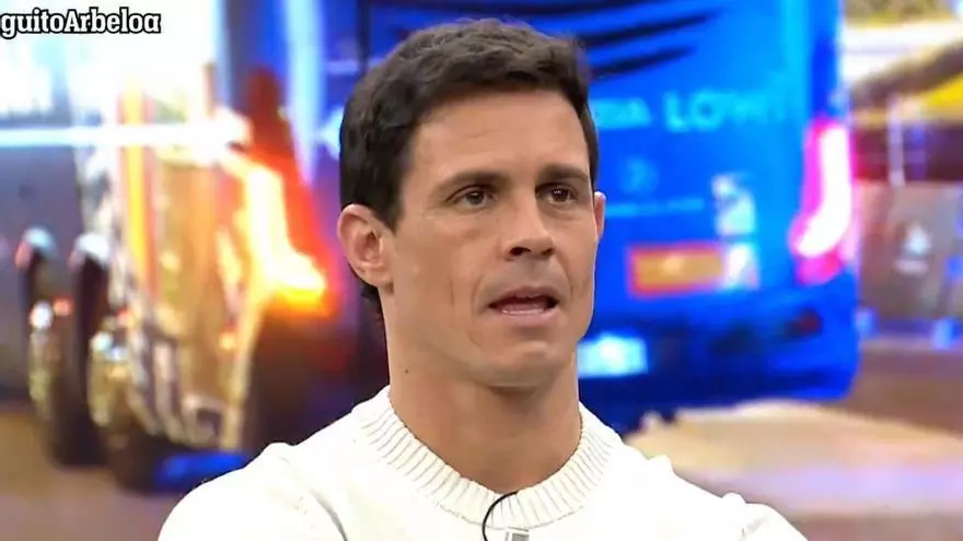 Edu Aguirre desvela tensión en el vestuario del Real Madrid: "Un peso pesado da una voz, el otro se rebrinca y saltan chispas"