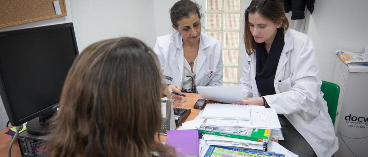 Imagen de una consulta de Salud Mental en el Hospital de Sant Joan.