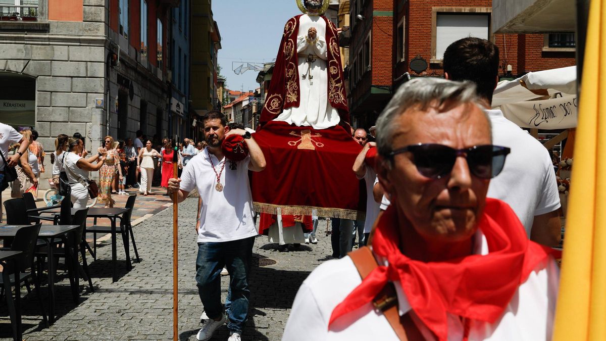 EN IMÁGENES: Así fue la procesión de las fiestas de Rivero