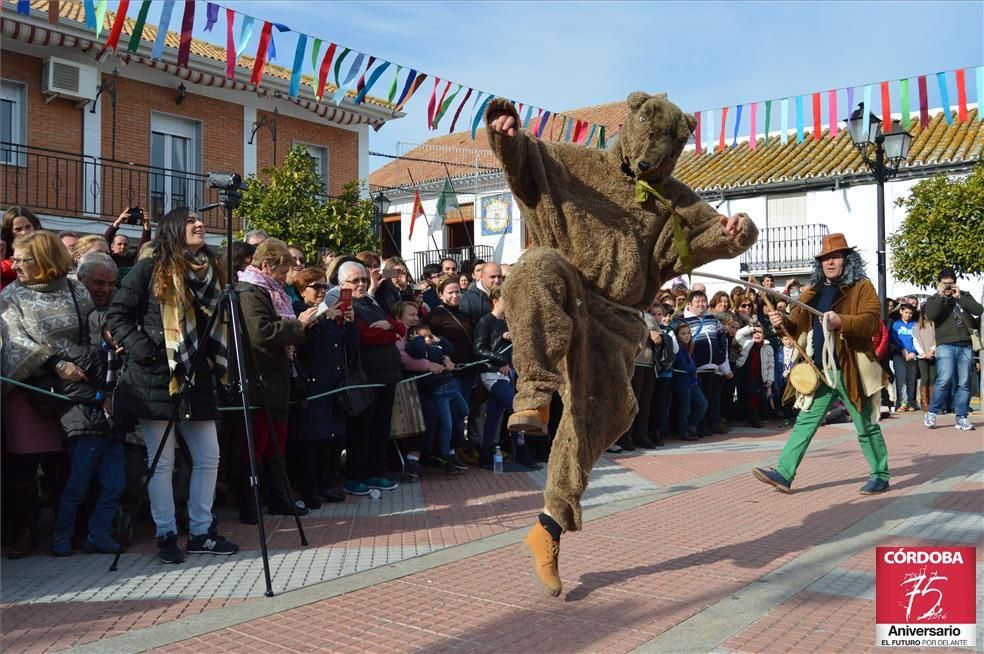 FOTOGALERÍA /  Danza de los Locos y del Baile del Oso de Fuente Carreteros