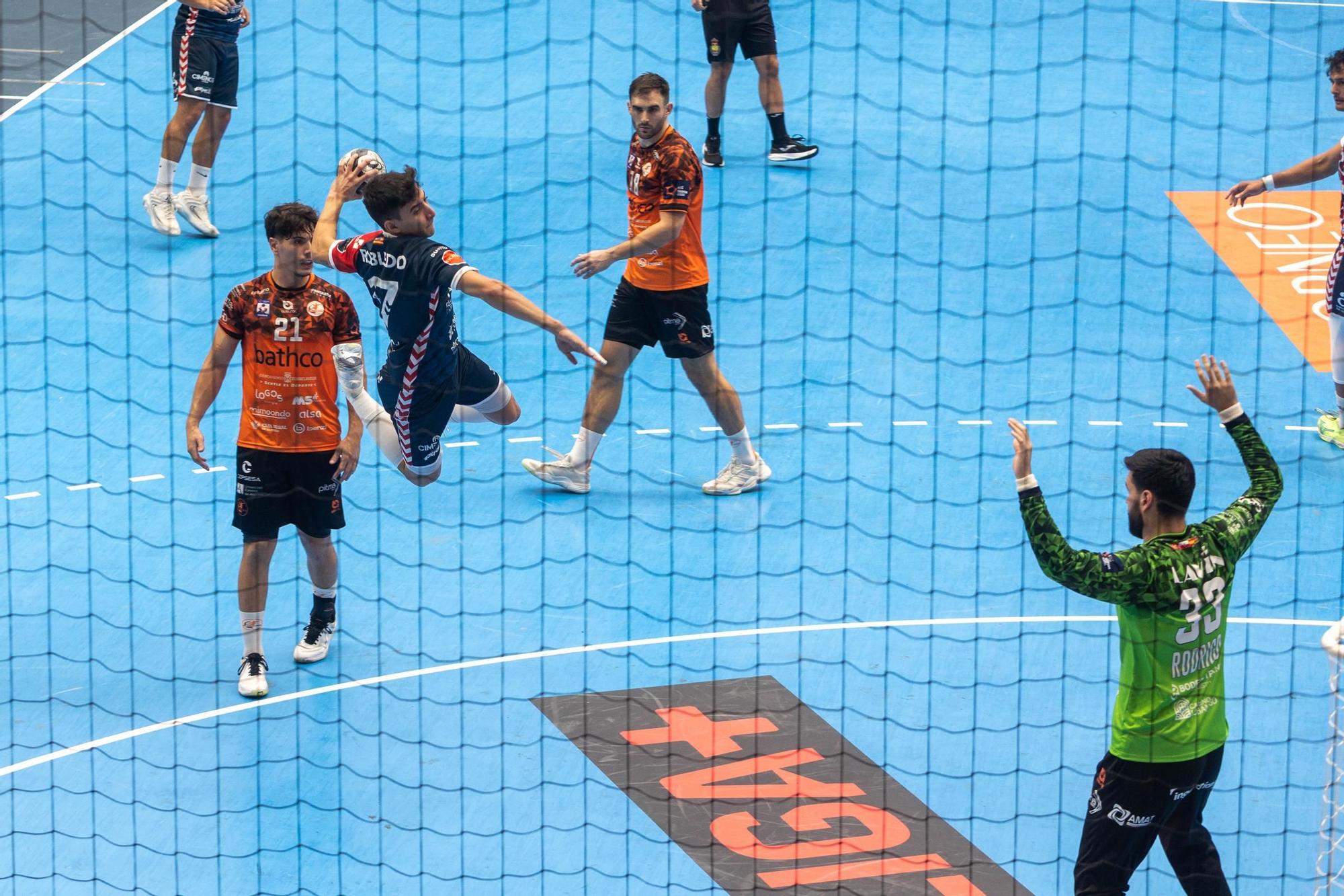 Tropiezo del Eon Horneo frente al Torrelavega