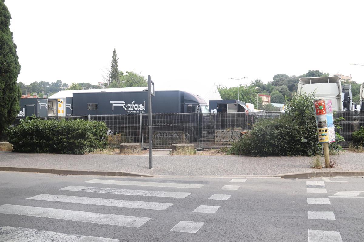 Les imatges dels preparatius per al rodatge de la sèrie 'Tomb Raider' a Girona Les imatges dels preparatius per al rodatge de la sèrie 'Tomb Raider' a Girona