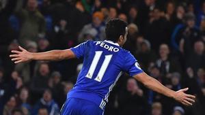 Pedro celebra su primer gol al Bournemouth en Stamford Bridge.