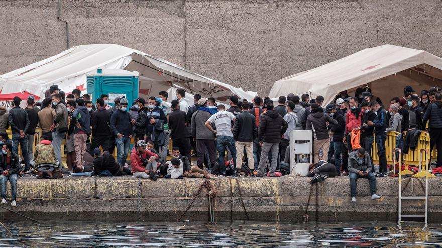 1.324 personas llegan en pateras a las Islas durante el fin de semana