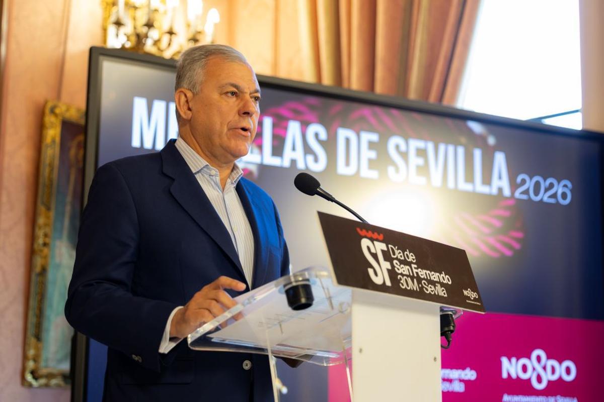El alcalde de Sevilla, José Luis Sanz, anuncia las medallas e Hijos Predilectos de Sevilla de 2026