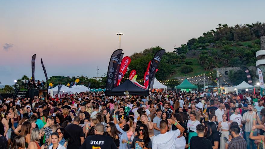 Más de 5.000 personas asisten al primer festival de cervezas del mundo de Santa Cruz