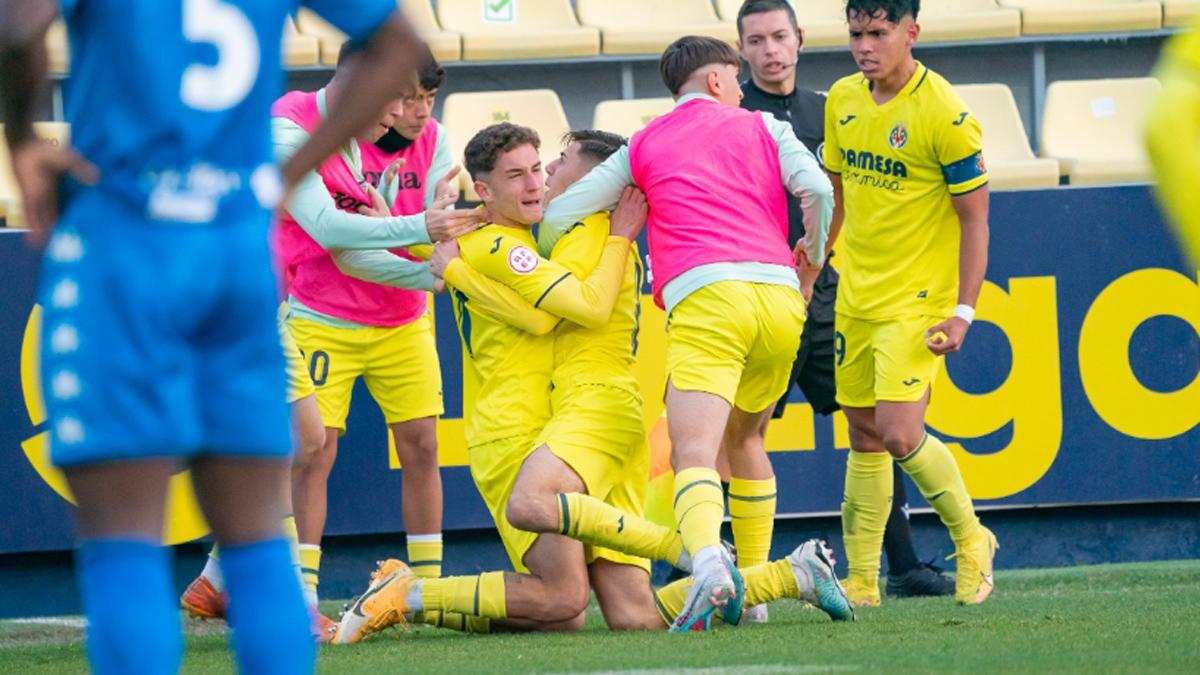 Unax del Cura, celebrando un gol