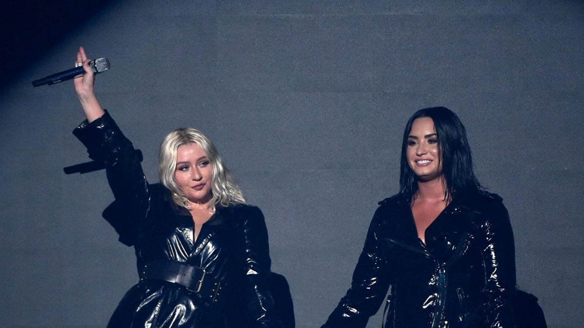 Christina Aguilera y Demi Lovato lo dan todo en los Billboard Music Awards