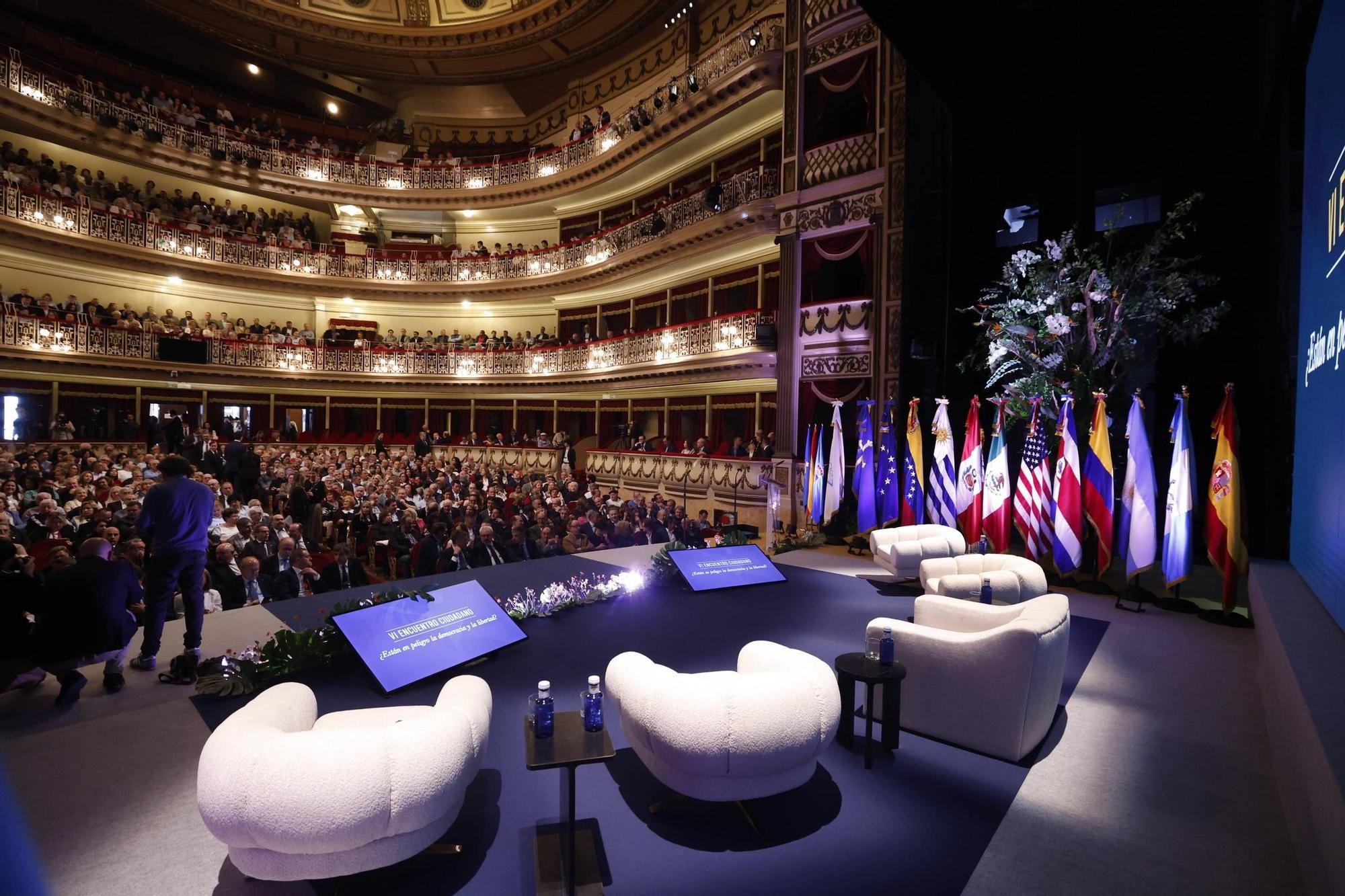 EN IMÁGENES: Cumbre de expresidentes iberoamericanos en Oviedo
