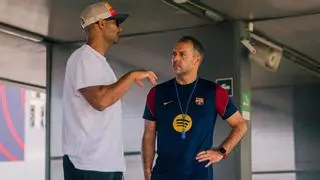 Visita sorpresa de Jordi Fernández, técnico de los Brooklyn Nets, al entreno del Barça