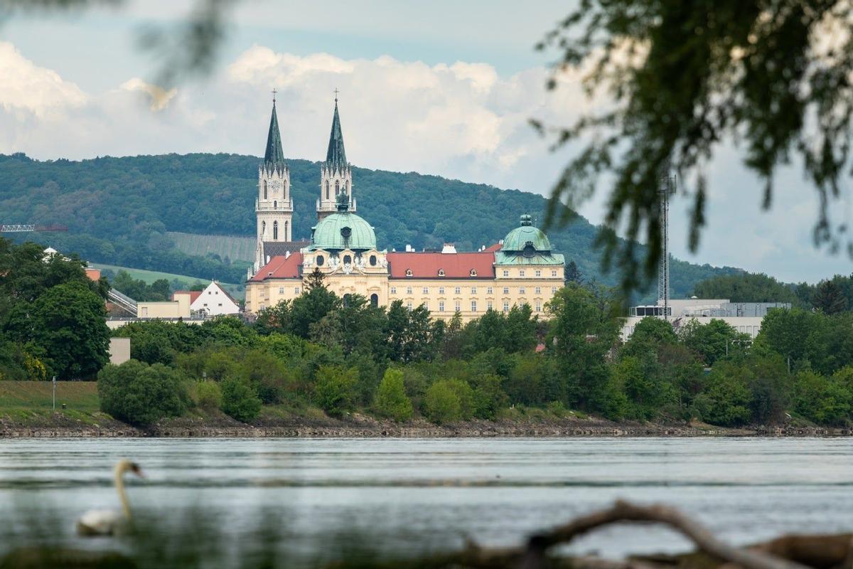 Klosterneuburg, Danubio