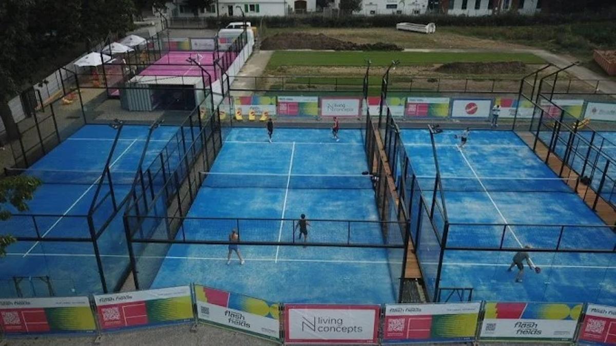 Pistas deportivas fabricadas por la firma valenciana Padel Galis, en una imagen reciente.