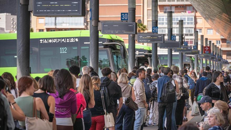 Тенерифе виділяє 160 мільйонів євро на продовження програми безкоштовного громадського транспорту
