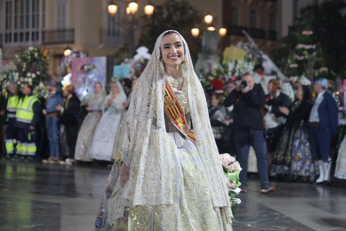Fallas 2026: Así desfiló Carmen Prades, Fallera Mayor de València, en la Ofrenda Fallas 2026: Así desfiló Carmen Prades, Fallera Mayor de València, en la Ofrenda
