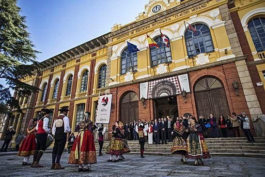 Edificio del IES Claudio Moyano, durante el acto del centenario del centro escolar.