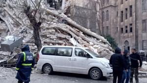 Los daños causados en la ciudad de Alepo ​​por el terremoto que ha afectado a Siria el 6 de febrero.