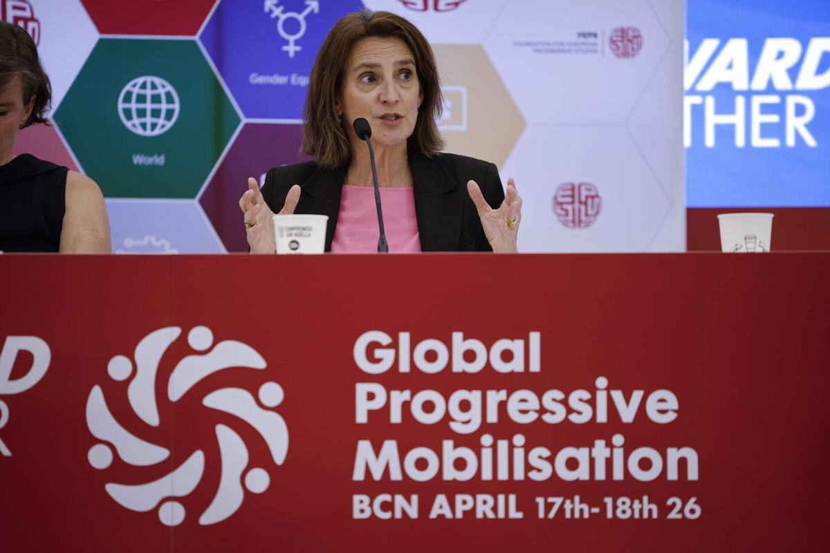 La vicepresidenta primera y comisaria de Competencia de la Comisión Europea, Teresa Ribera, participa en la cumbre internacional 'Global Progressive Mobilisation', en Barcelona