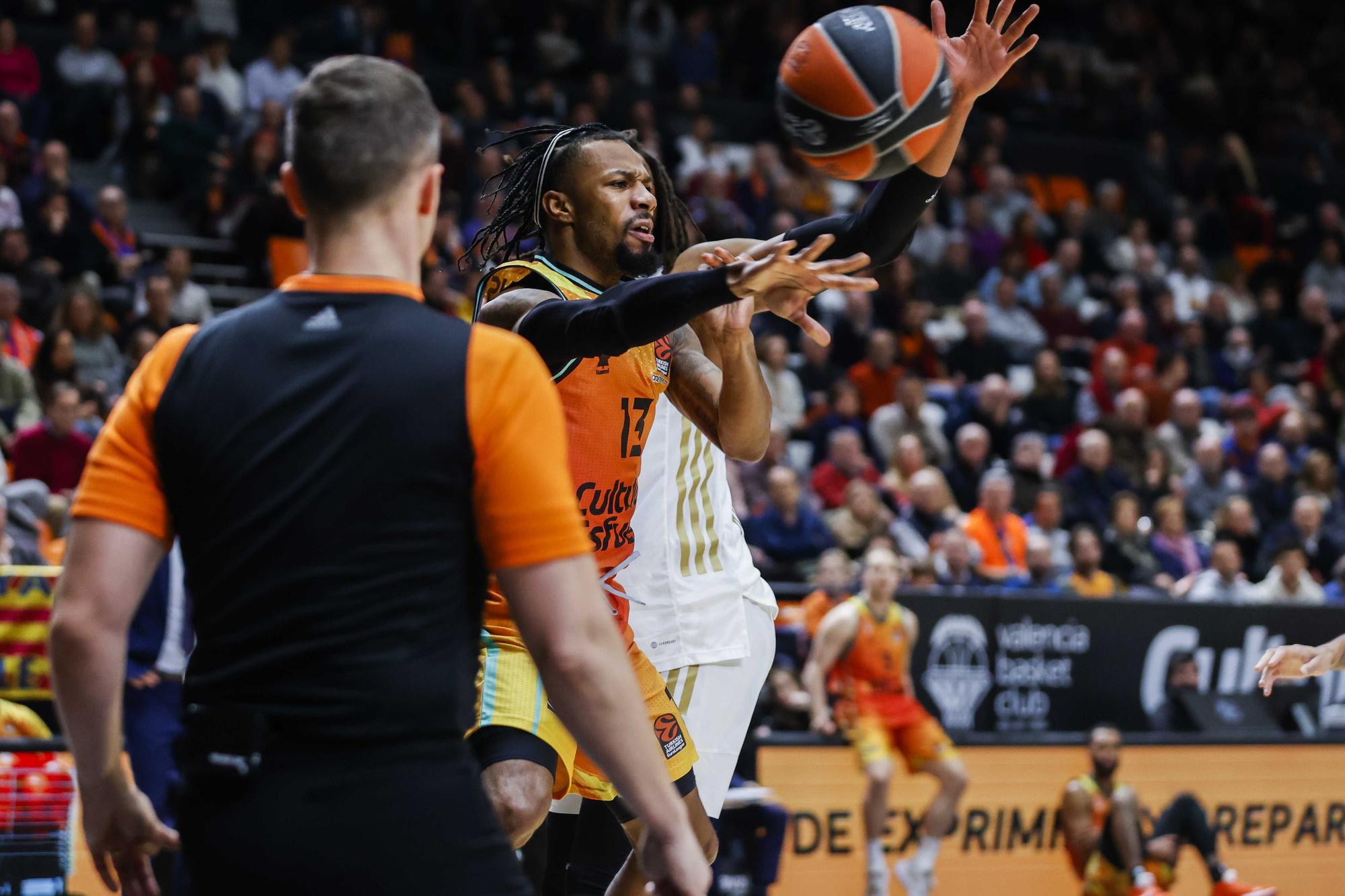 Victoria de Valencia Basket ante el Bayern de Munich