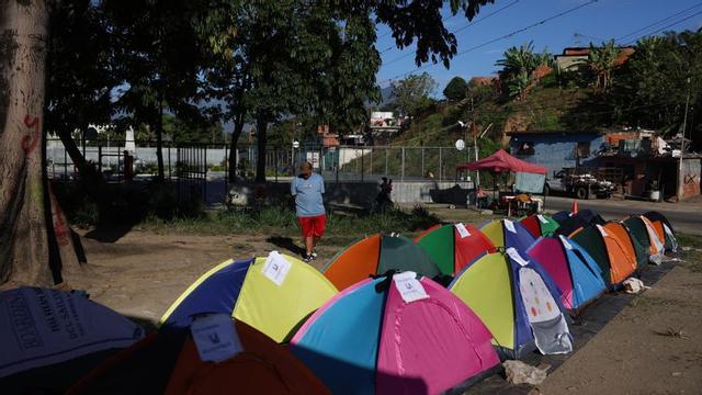 Al menos 80 nuevas excarcelaciones de presos políticos en Venezuela, informa ONG.