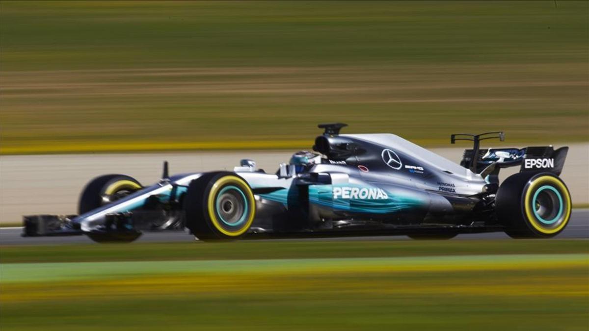 Mercedes asusta a sus rivales en el Circuit