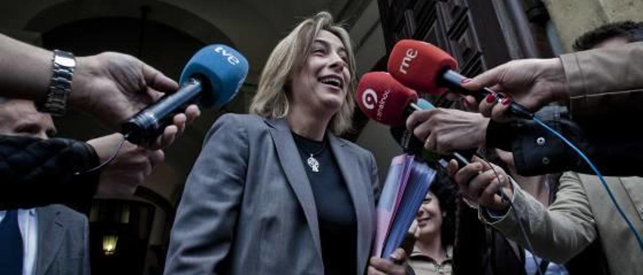 La exalcaldesa Sonia Castedo tras una de sus declaraciones ante el TSJ.