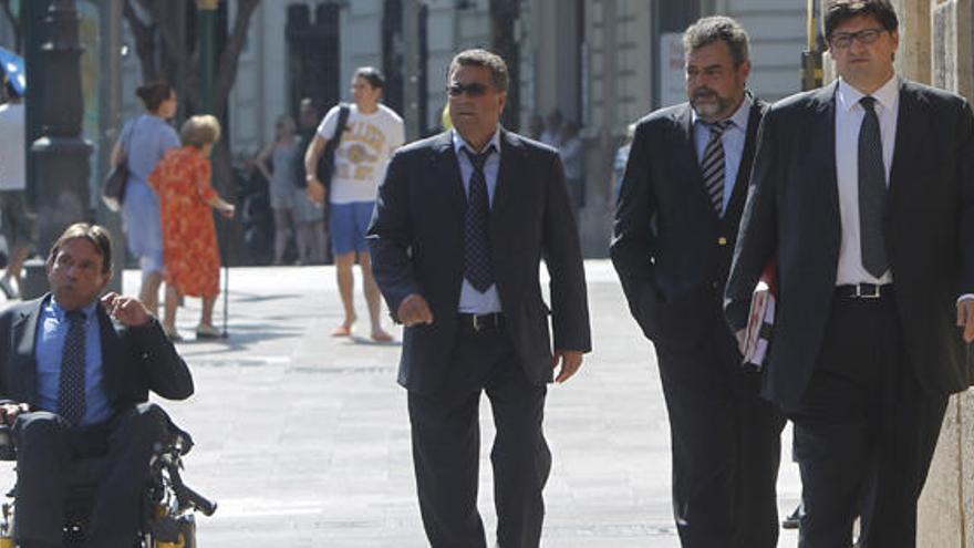 La fiscal espera una cascada de confesiones tras admitir Enrique Ortiz que financió al PP