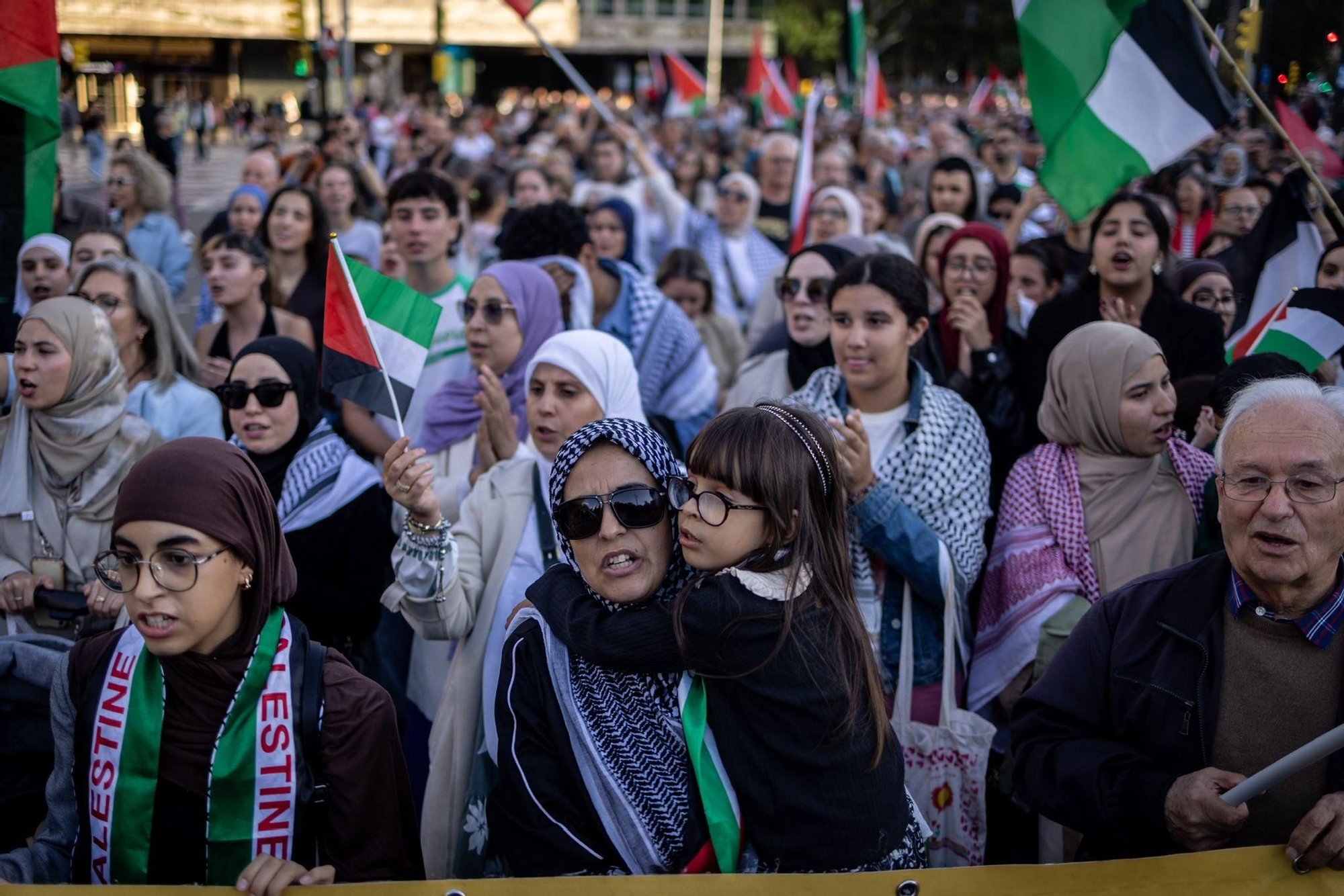 En imágenes | Zaragoza clama por el fin del genocidio en Gaza