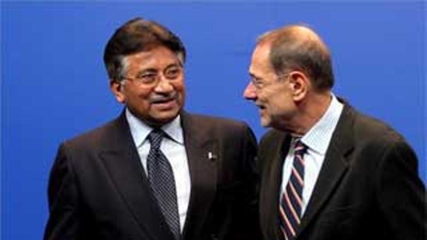 Musharraf destaca la &quot;total unanimidad&quot; con Europa contra el terrorismo