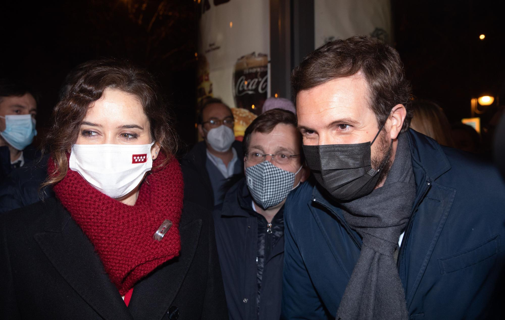 La presidenta de la Comunidad de Madrid, Isabel Díaz Ayuso y el presidente del PP, Pablo Casado, en una imagen del pasado mes de enero.